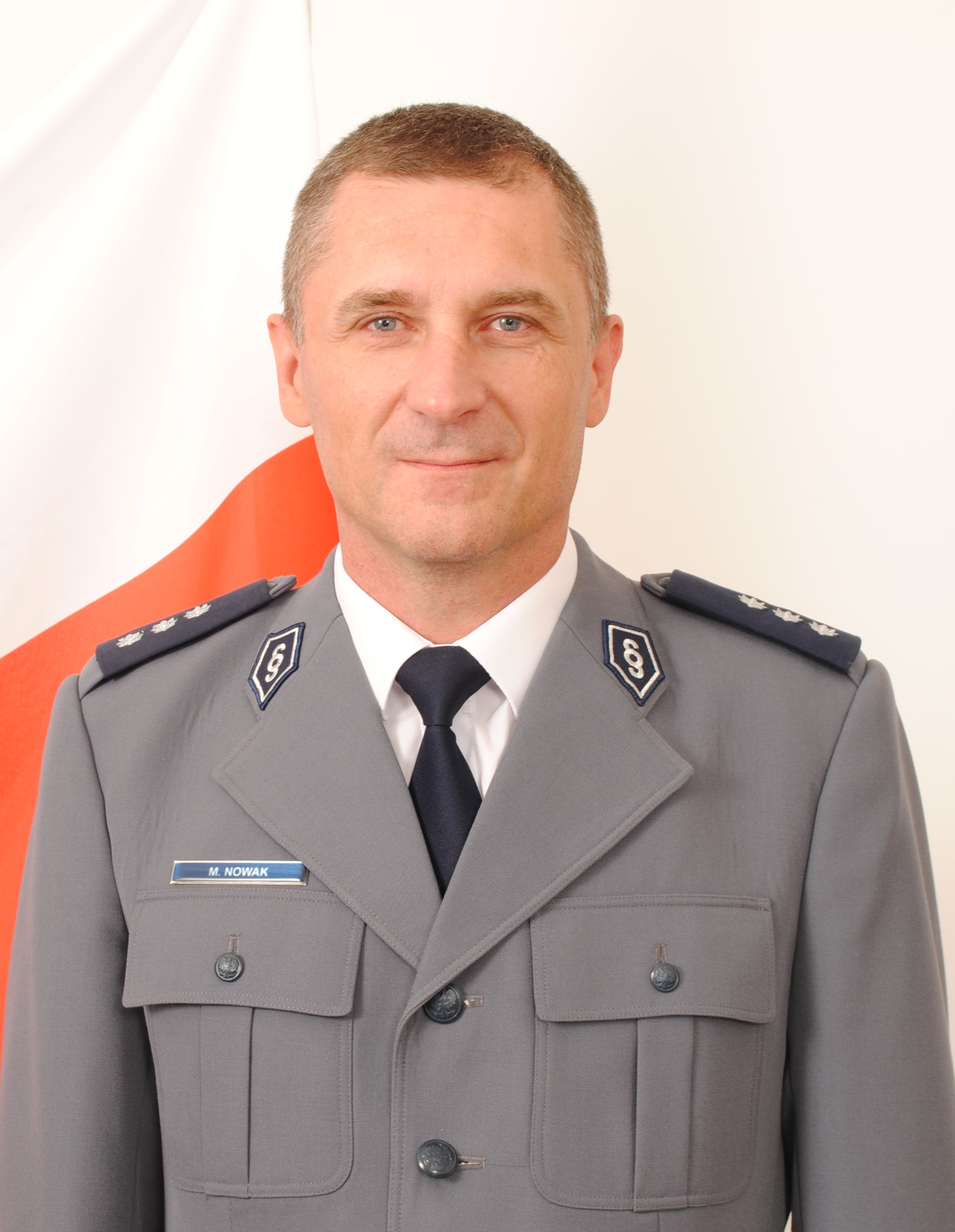 Zastępca Komendanta Komisariatu Policji w Białych Błotach komisarz Maciej Nowak